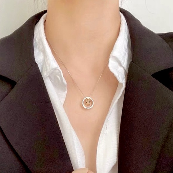 ❣️$25/3❣️ Double Circle Pendant Skinny Necklace - Picture 5 of 11